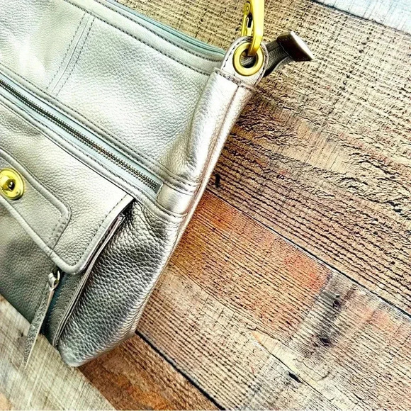 Fossil Leather Metallic Crossbody Bag - Picture 4 of 12